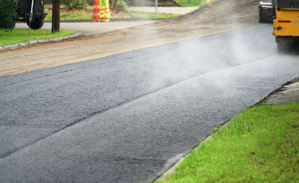 Best Residential Driveway Paving in South Milwaukee, WI